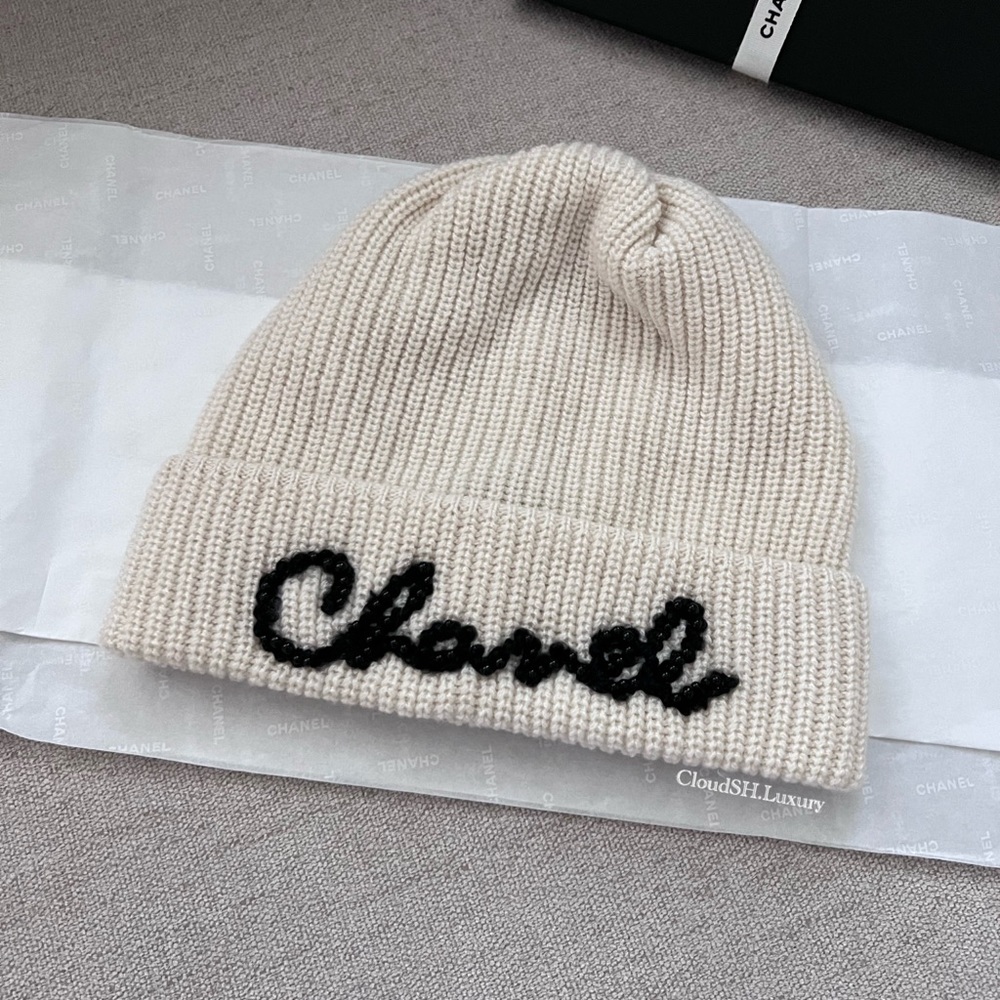 BNIB Chanel White Ivory Knit Beanie -Authentic